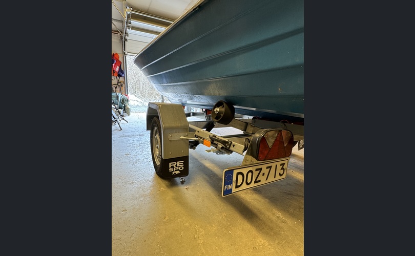 Muu merkki r48 01-traileri 750kg + vene-kuva-1